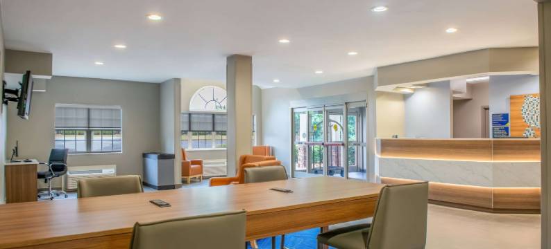 安德森-克莱姆森温德姆麦客达套房酒店(Microtel Inn & Suites by Wyndham Anderson/Clemson)图片