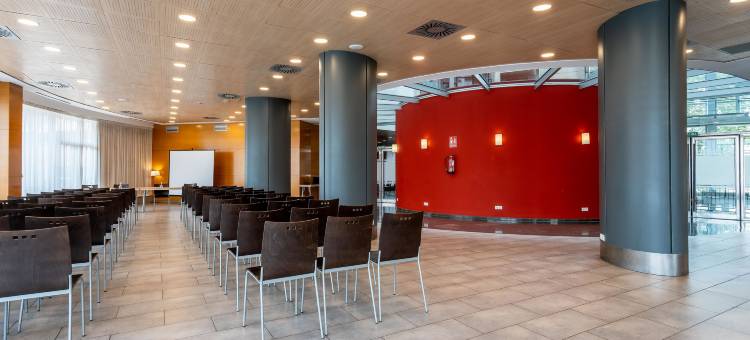 由波特文图拉世界运营的东西风别墅中心(Ponient Vila Centric by PortAventura World)图片