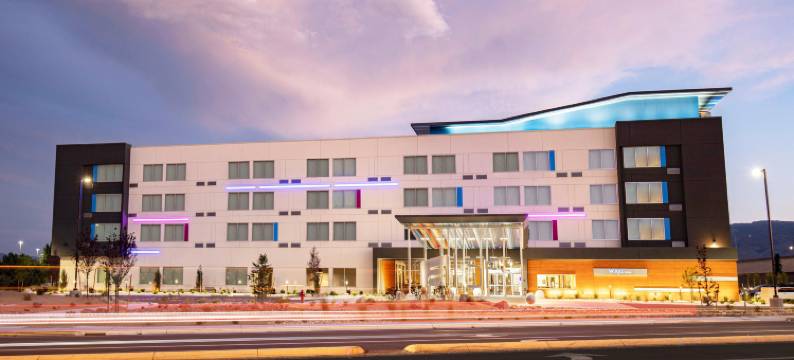 里诺塔霍国际机场雅乐轩酒店(Aloft Reno-Tahoe International Airport)图片
