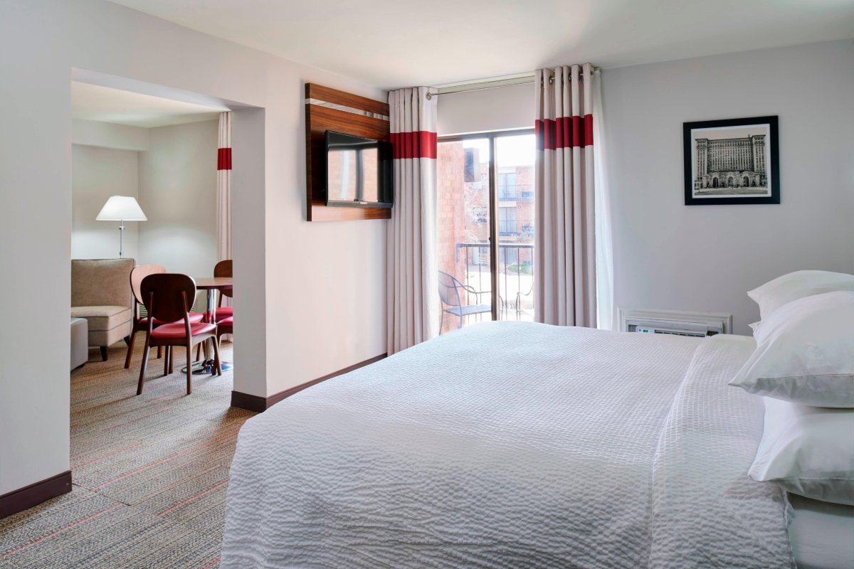 Four Points by Sheraton Detroit Novi Hotel Overview