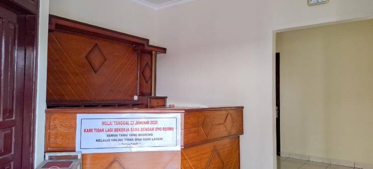 OYO 94019 Griya Wisata伊斯兰酒店(RedDoorz Syariah at Griya Wisata Wonogiri)图片