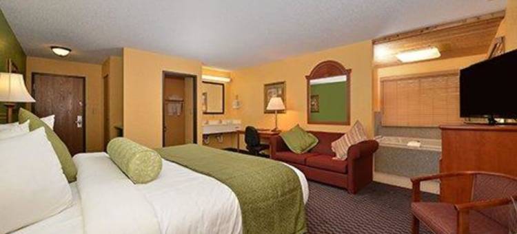 格林内尔凯艺套房酒店 - 近大学(Quality Inn & Suites Grinnell Near University)图片