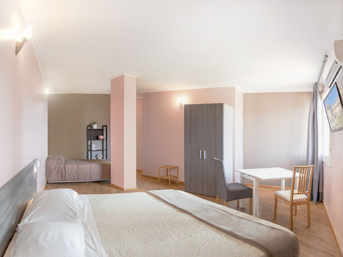 阿尔博尔戈公寓