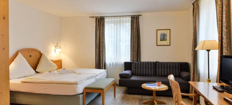 胡贝希尔兰德酒店(Landhotel Huber am See)图片