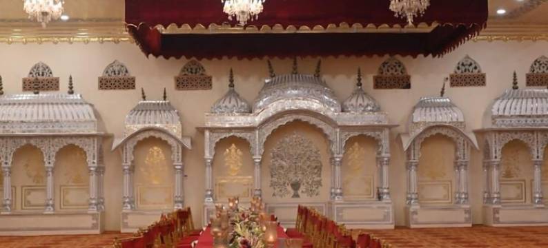 罗哈加尔堡渡假村(Lohagarh Fort Resort)图片