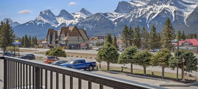 北风坎莫尔酒店(Northwinds Hotel Canmore)图片