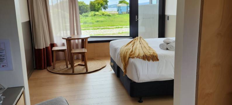 布鲁尼岛度假及布鲁尼酒店(Bruny Island Escapes and Hotel Bruny)图片