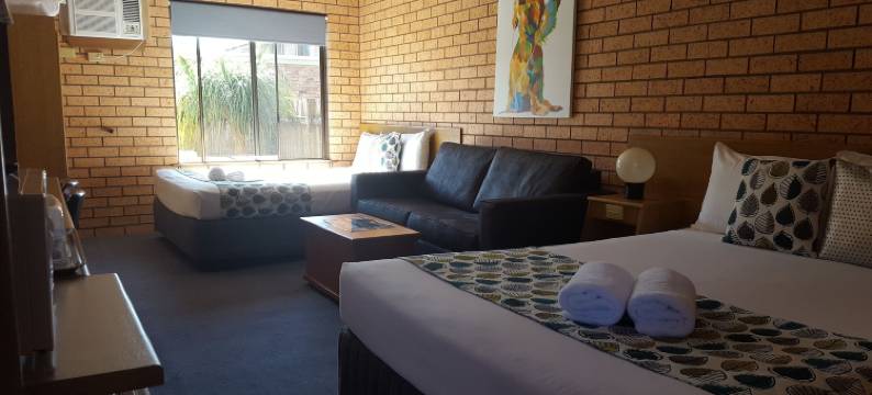 加州豪园汽车旅馆(Royal Palms Motor Inn)图片