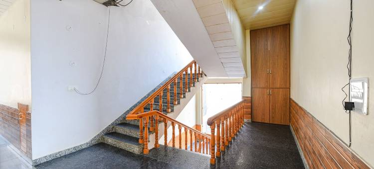 雪力精品酒店(Fabhotel Snower)图片