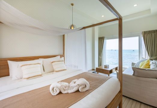 Moonlight Koh Larn Hotel Overview