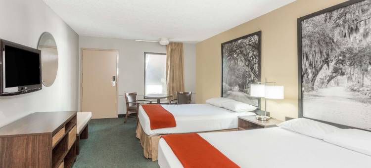 温德姆阿德尔 GA I-75 速 8 酒店(Super 8 by Wyndham Adel GA I-75)图片