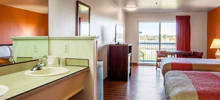 亚库伊纳湾酒店(Motel 6 Newport, or)图片