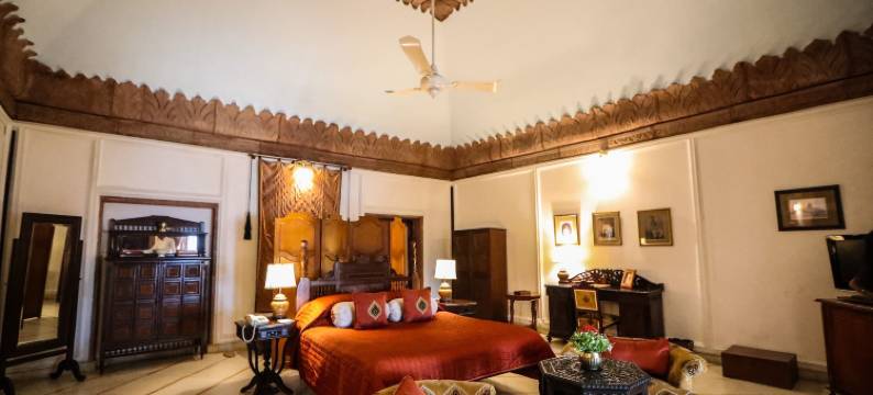 威尔康姆传统巴尔萨曼得湖宫酒店(WelcomHeritage Bal Samand Lake Palace)图片