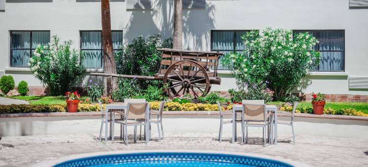 萨尔蒂洛嘉年华酒店(Fiesta Inn Saltillo)图片