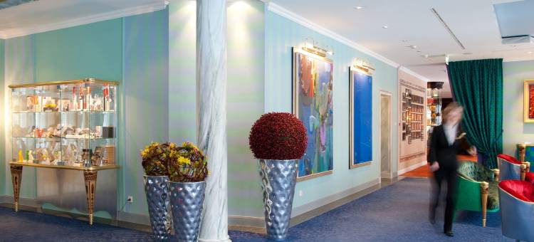 布洛皇宫休闲酒庄公寓(Relais & Châteaux Bülow Palais)图片