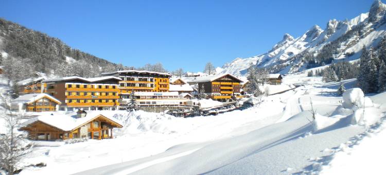 阿祖雷亚拉克吕萨康芬斯酒店(Azureva la Clusaz les Confins)图片