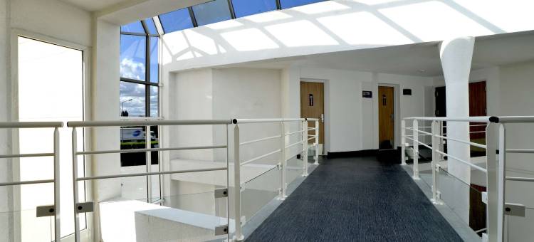 Kyriad 经济型里尔南部 - 诺耶勒戈多(Kyriad Eco Lille Sud - Noyelles Godault)图片