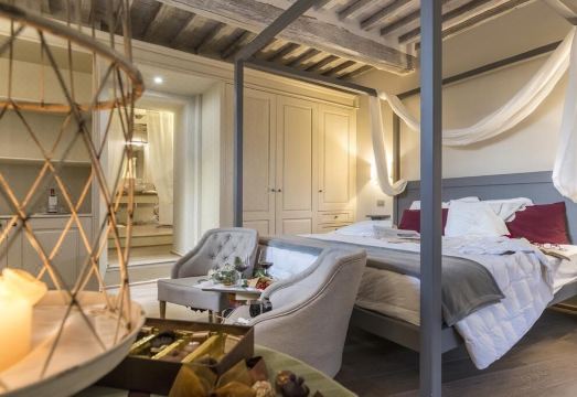 Cortona Resort & SpaHotel Overview