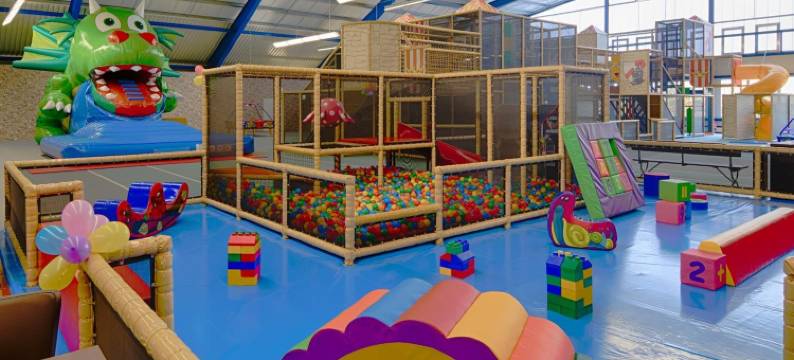 海伦斯廷斯赫劳斯酒店(Schloss Herrenstein)图片