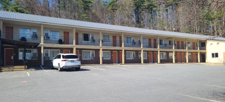 蒂尔顿伊克诺套房度假村(TiltonLodge Inn & Suites)图片