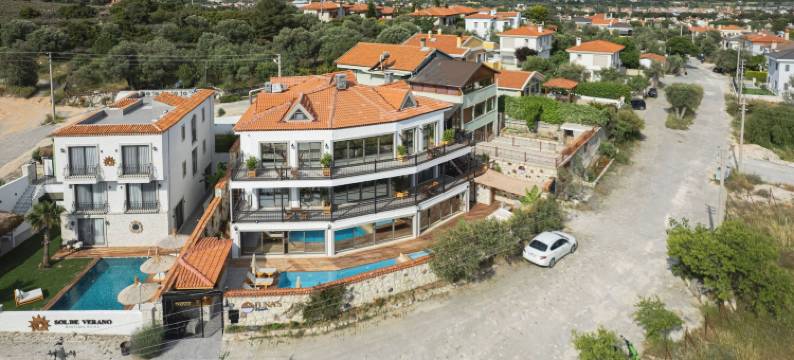 Luna的Alacati(Lunas Alaçatı)图片