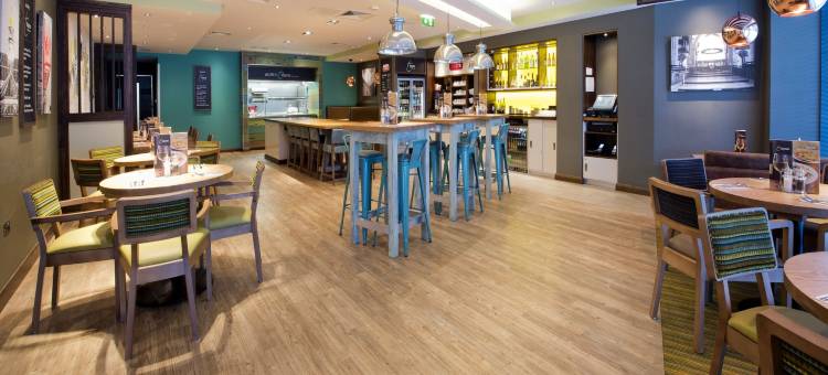 布莱克本市中心普瑞米尔酒店(Premier Inn Blackburn Town Centre)图片