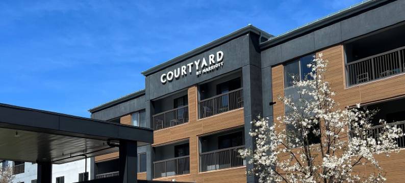 伯灵顿威利斯顿万怡酒店(Courtyard Burlington Williston)图片