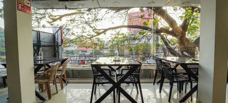 FabHotel Central Inn Residency图片