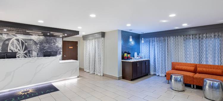 鸽子谷多莉伍德拉昆塔温德姆酒店(La Quinta Inn & Suites by Wyndham Pigeon Forge-Dollywood)图片