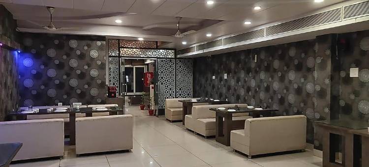 Hotel Swarat Inn by RoyalFlame图片