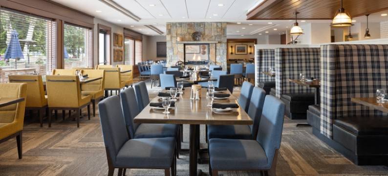 Holiday Inn Resort 乔治湖，草地(Holiday Inn Resort LAKE GEORGE - ADIRONDACK AREA by IHG)图片