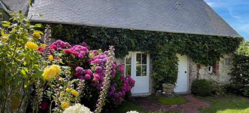 Holiday home in Houtteville with garden图片