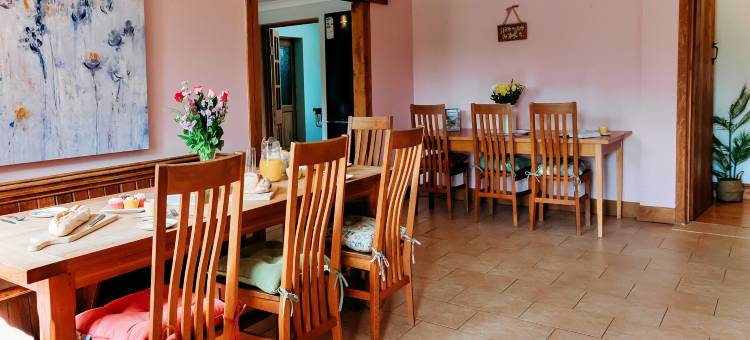 威尔士布雷肯比肯斯步道乡村别墅(Cottage in Wales near Brecon Beacons Trails)图片