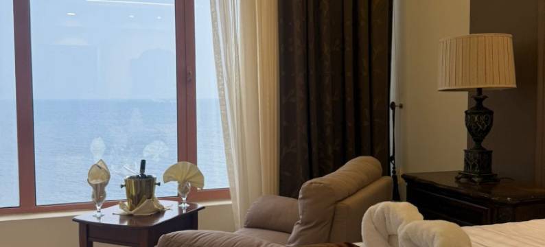 阿尔布奇阿尔威替尔旅馆(Al Borg Al Watheer)图片