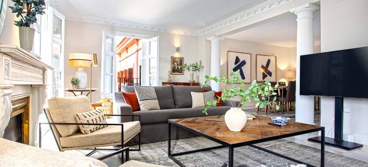 Spectacular 4BD apartment near Alcazar. San Fernando图片