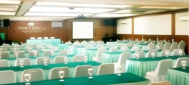 Urbanview Hotel Crown Tasikmalaya by RedDoorz图片