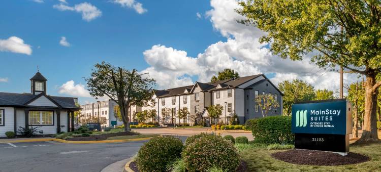 斯特林近杜勒斯镇中心的美茵斯坦套房酒店(Dulles Suites)图片