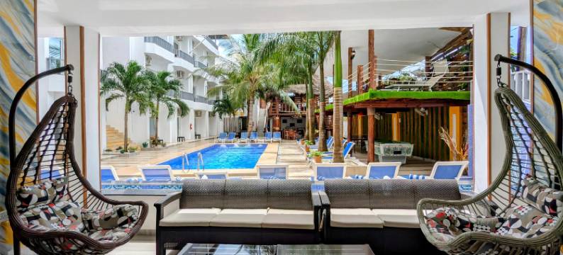 金丝雀金色酒店(Golden Hotel)图片