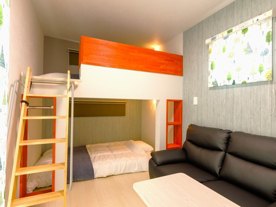 TARAILER SHIP GARDEN