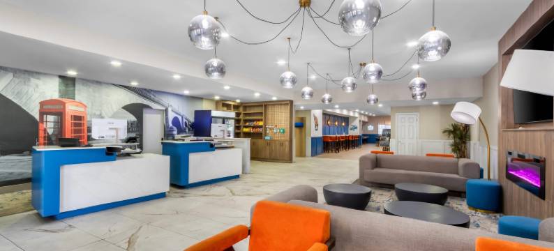 哈瓦苏湖城凯艺套房酒店(Quality Inn & Suites Lake Havasu City)图片