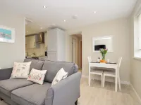 Evelyn - Country Houses