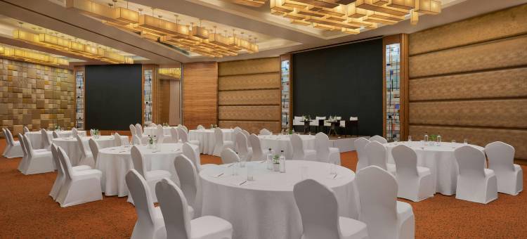 孟买波瓦伊万豪系列Meluha绿洲生态(Meluha the Fern Mumbai, Powai, Series by Marriott)图片