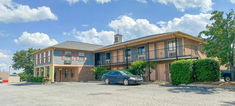 路易斯维尔佐治亚美国1号公路OYO旅馆(Louisville Inn by OYO Louisville GA US 1)图片