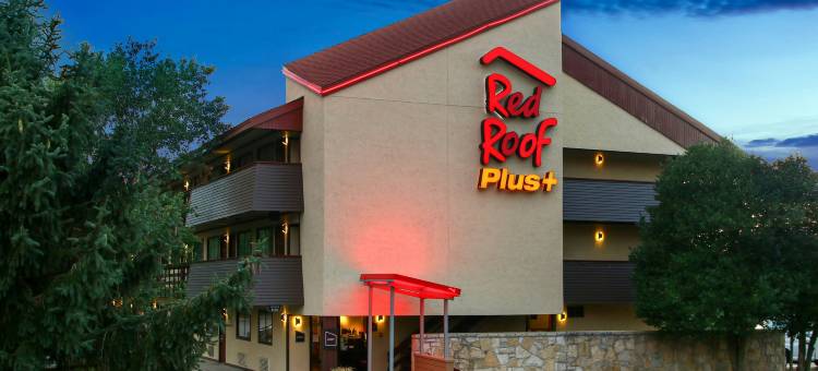 斯泰茨维尔红屋顶PLUS+酒店(Red Roof Plus+ Statesville)图片
