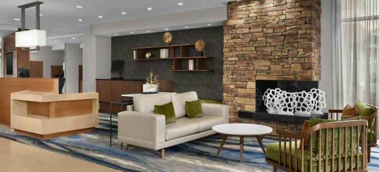 费耶特维尔北万枫酒店及套房(Fairfield Inn & Suites Fayetteville North)图片