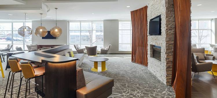 布卢明顿万豪SpringHill Suites 酒店(SpringHill Suites Bloomington)图片