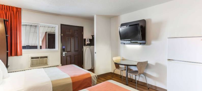 莱斯布里奇6号汽车旅馆(Motel 6 Lethbridge, AB)图片