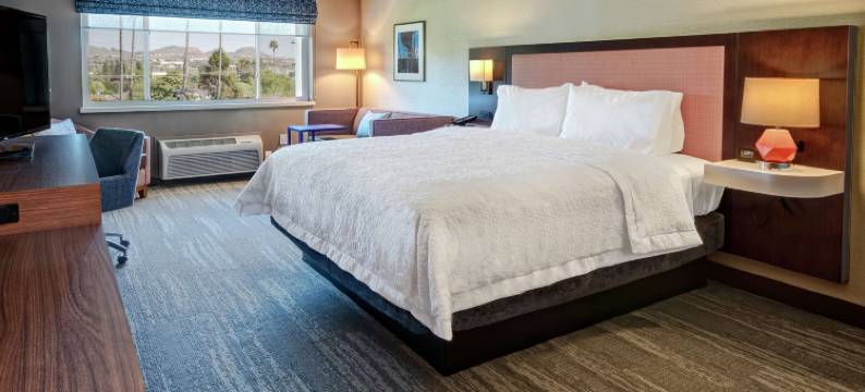 瓦列霍希尔顿欢朋酒店(Hampton Inn Vallejo)图片