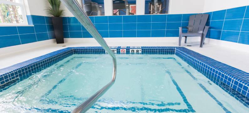 斯普鲁斯格罗夫智选假日套房酒店-斯托尼平原(Holiday Inn Express & Suites SPRUCE GROVE - STONY PLAIN by IHG)图片