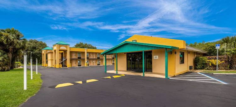 品质酒店白色泉水苏湾尼(Quality Inn White Springs Suwanee)图片